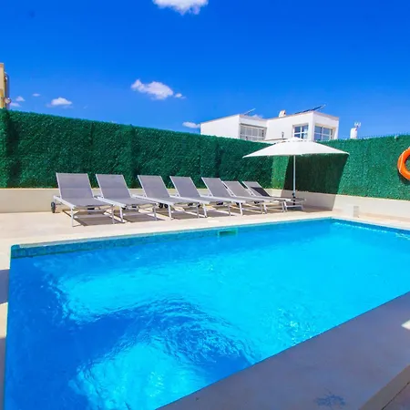 Alex בית נופש קאן פיקפורט